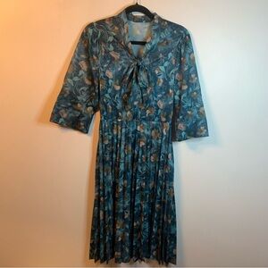 Vintage Linzi Blue Floral Pleated Midi Dress